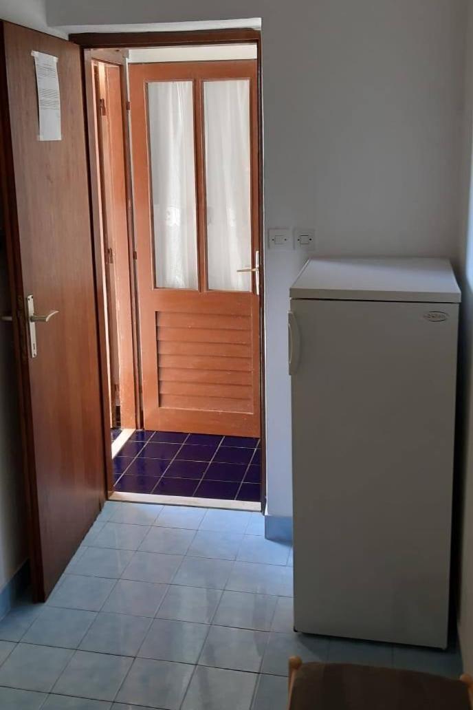 Apartments By The Sea Kabli, Peljesac - 10225 Brijesta Номер фото